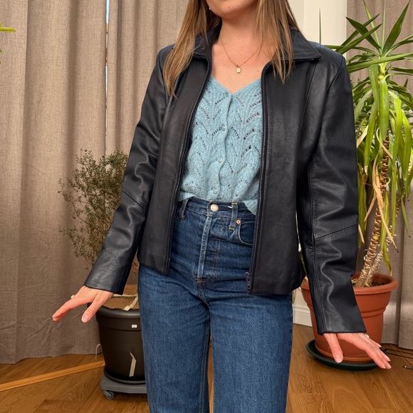 Sleek Black Leather Jacket for Women - Picture 11 of 16